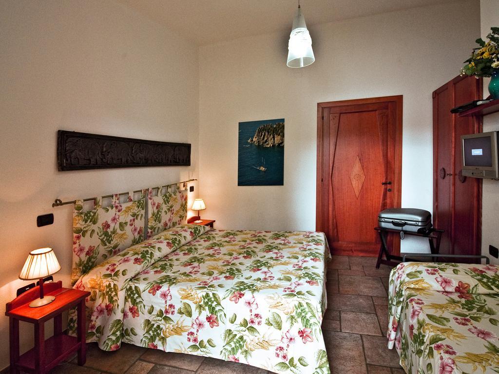 Villaggio Camping Spiaggia Del Riso Villasimius Værelse billede