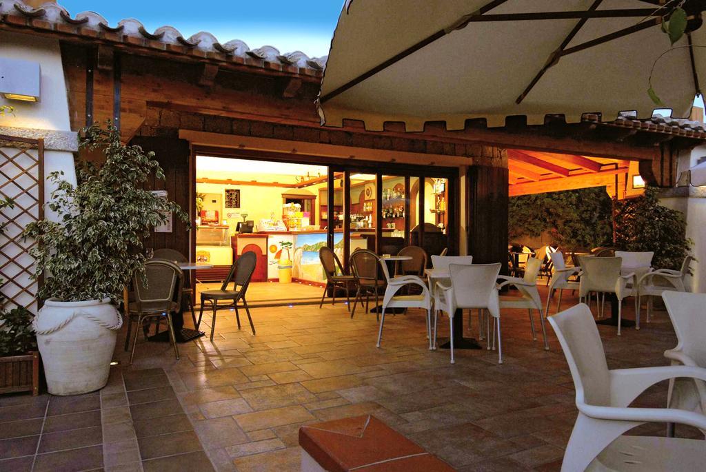 Villaggio Camping Spiaggia Del Riso Villasimius Eksteriør billede
