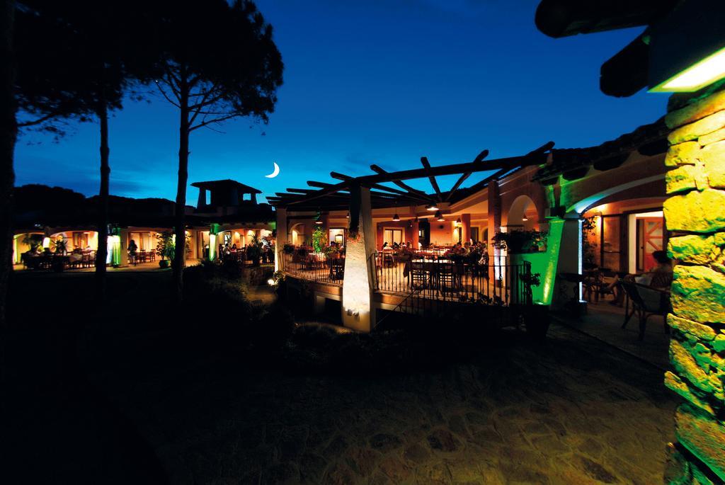Villaggio Camping Spiaggia Del Riso Villasimius Eksteriør billede