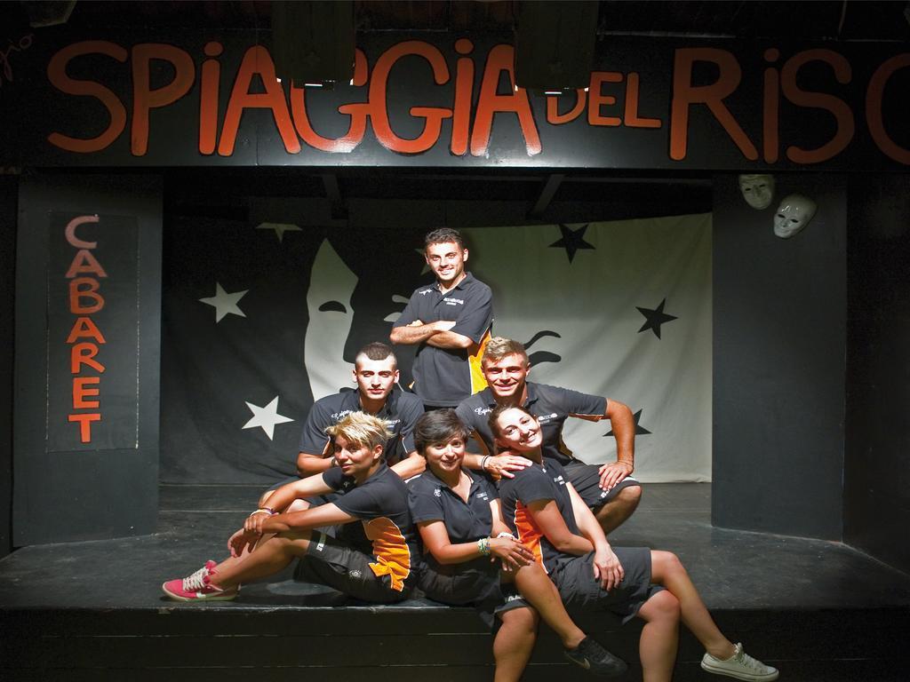 Villaggio Camping Spiaggia Del Riso Villasimius Eksteriør billede